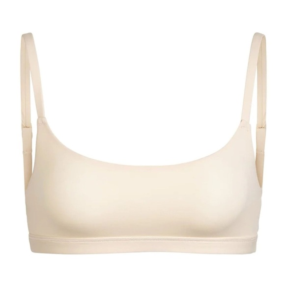 SKIMS FITS EVERYBODY SCOOP BRALETTE | COLOR: SAND | NEW/NWT!!🤎🤎 - Picture 2 of 10